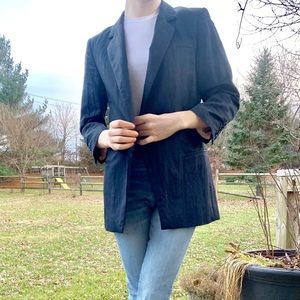 3/4 sleeved, blazer with crinkled texture fabric!